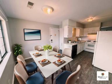 Main picture of 7560 Louise Ave