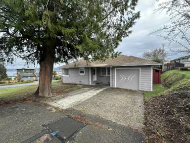 Main picture of 7605 S Lakeridge Dr