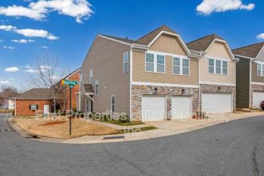 Main picture of 7333 Adare Mews Rd