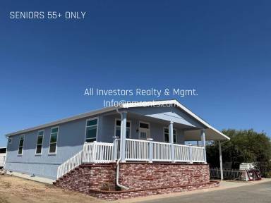 Main picture of 200 N El Camino Real