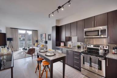 Main picture of Union on Queen