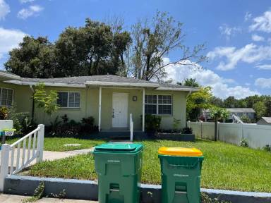 Main picture of 8-10-23035 Harper Avenue - B