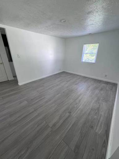 Main picture of 1841 King Ave