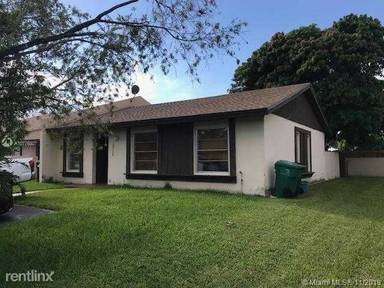 Main picture of 10706 SW 123rd Pl