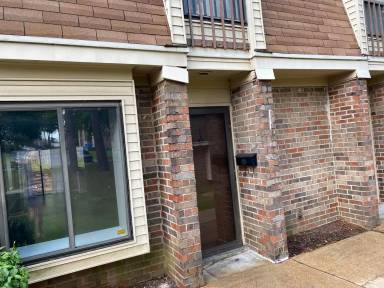 Main picture of 6563 S Poplar Woods Cir S