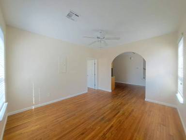 Main picture of 2813 Palmyra St