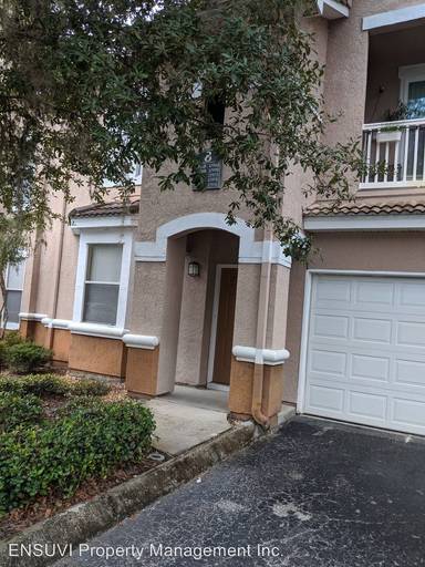 Main picture of Villas At Cross Creek