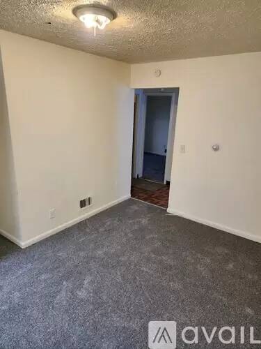 Main picture of 72 Saratoga Ave