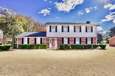 Main picture of 105 Brandybrook Ln