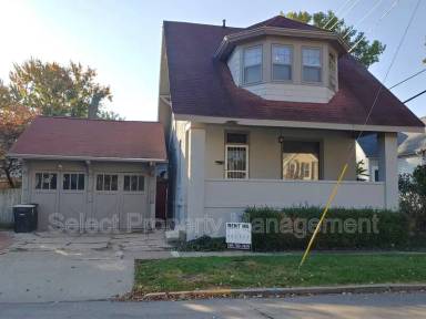 Main picture of 1216 Lake Ave