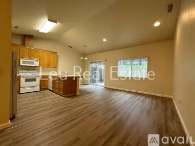 Main picture of 634 Pearl Pl