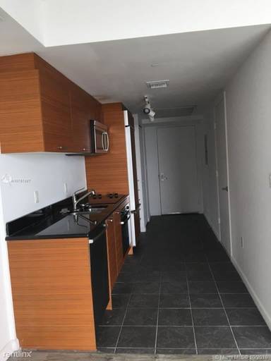 Main picture of 50 Biscayne Condos