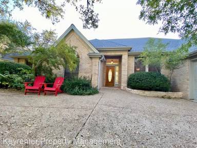 Main picture of 8000 High Hollow Dr