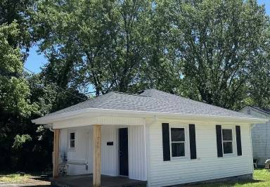 Main picture of 710 Riverview Dr