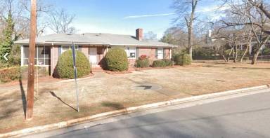 Main picture of 210 Westview Dr