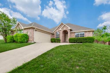 Main picture of 2827 Rosewood Blvd