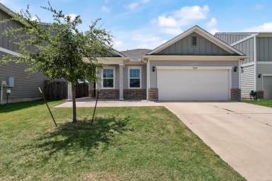 Main picture of 13600 Charles Abraham Way