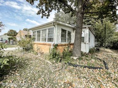 Main picture of 4306 E 16th St