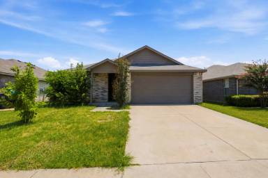 Main picture of 1904 Alanbrooke Dr