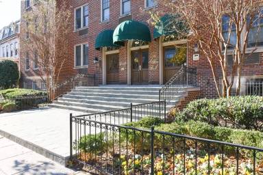 Main picture of 2410 20th St NW