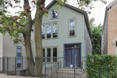Main picture of 814 W 19th St