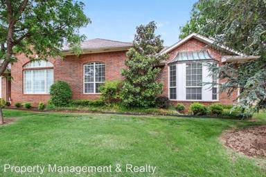 Main picture of 15500 Swallowtail Rd