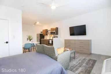 Main picture of Studios 180