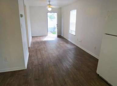 Main picture of 706 N Coulter Dr