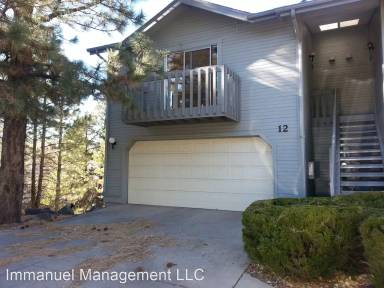 Main picture of 111 E Oak Ave