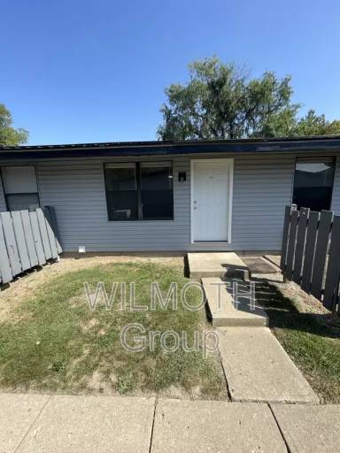 Main picture of Meadowood Apartments