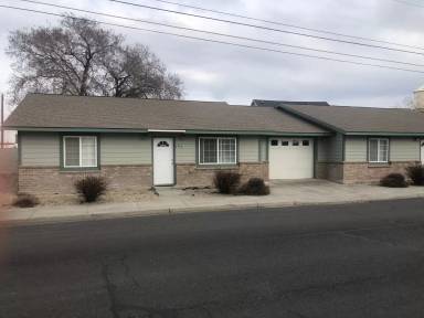 Main picture of 102 2nd Ave SW