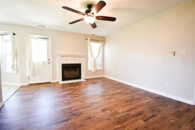 Main picture of 645 Riverwind Dr