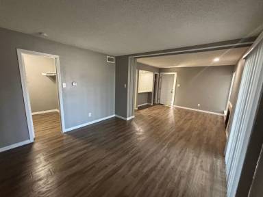 Main picture of 7900 Brookriver Dr