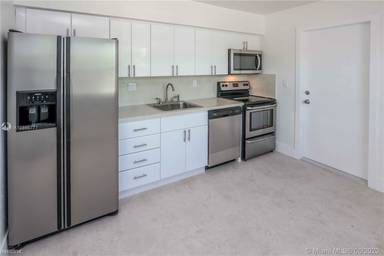 Main picture of 2941 SW 36th Ave