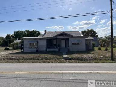 Main picture of 725 Formosa Ave