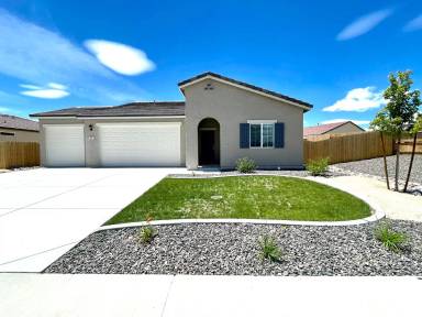 Main picture of 691 Mahogany Dr