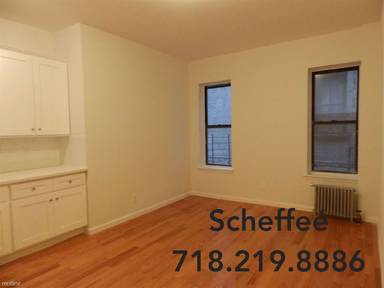 Main picture of 24 Dodworth St