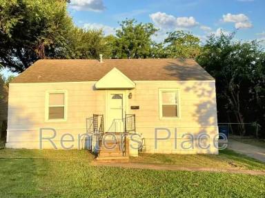 Main picture of 1208 S Erie Ave