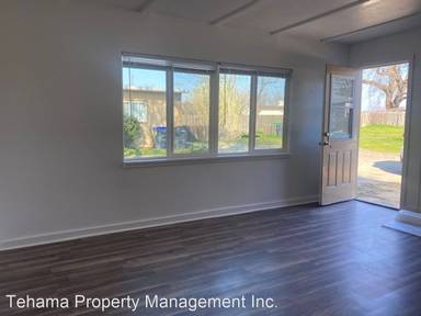 Main picture of 9780 State Highway 99W