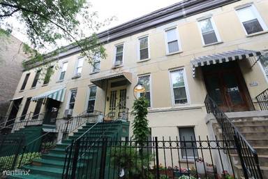Main picture of 903 S Loomis St