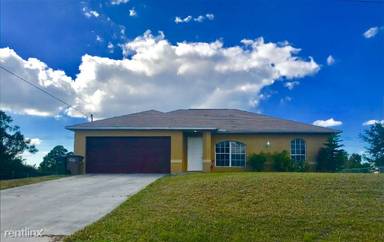 Main picture of 302 NW 15th Pl