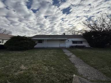 Main picture of 1240 S Plate St