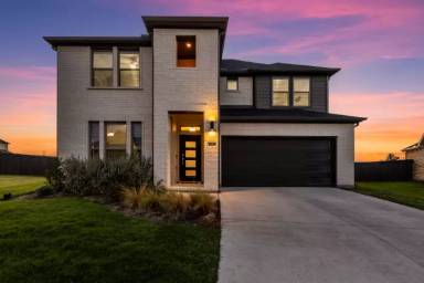 Main picture of 6729 Goldenrain Dr