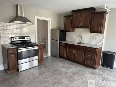 Main picture of 238 Richmond Ave