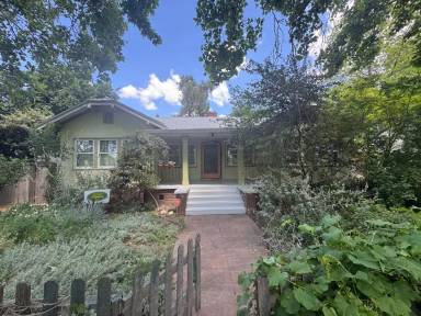 Main picture of 5011 San Francisco Blvd