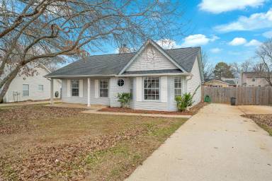 Main picture of 2536 Pioneer Rd SW