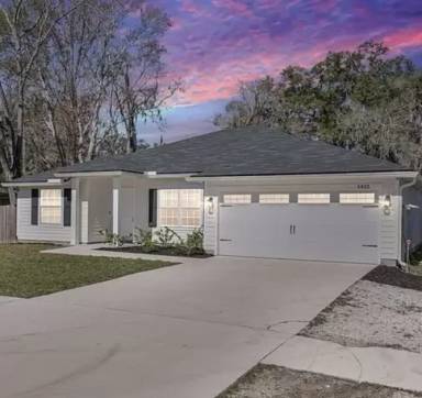 Main picture of 5925 111th St