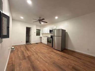 Main picture of 318 N Paca St
