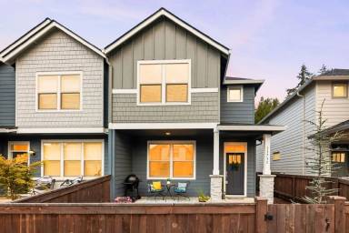 Main picture of 13732 NW 7th Pl