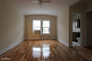 Main picture of Arlington Building